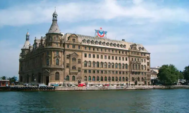 ایستگاه قطار تاریخی استانبول