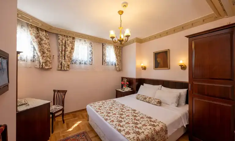 تصویر اتاق هتل عثمان هان