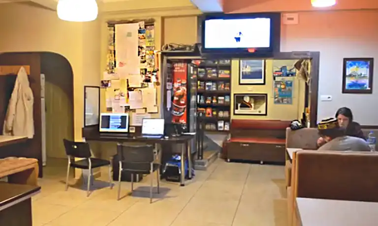 تصویر لابی هاستل سکند هوم