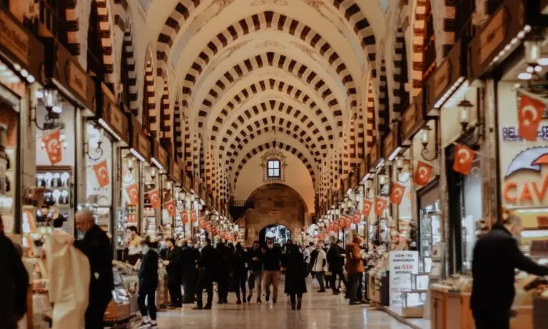 بازار محمود پاشا (Mahmutpasa Bazaar)