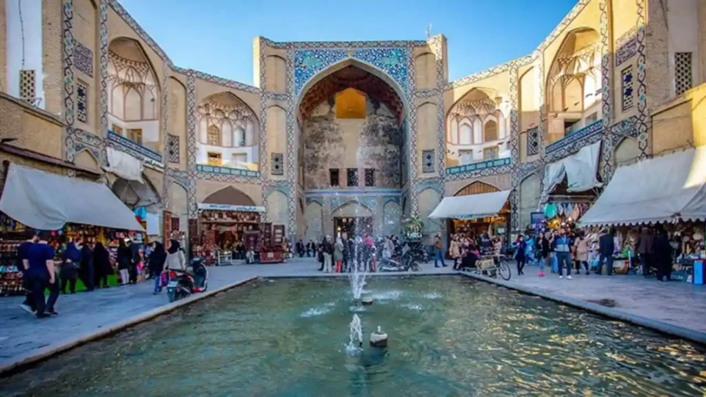 تصویر مرکز خریدی در اصفهان