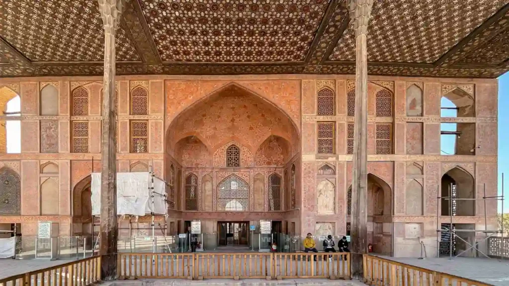 طبقات عالی قاپو