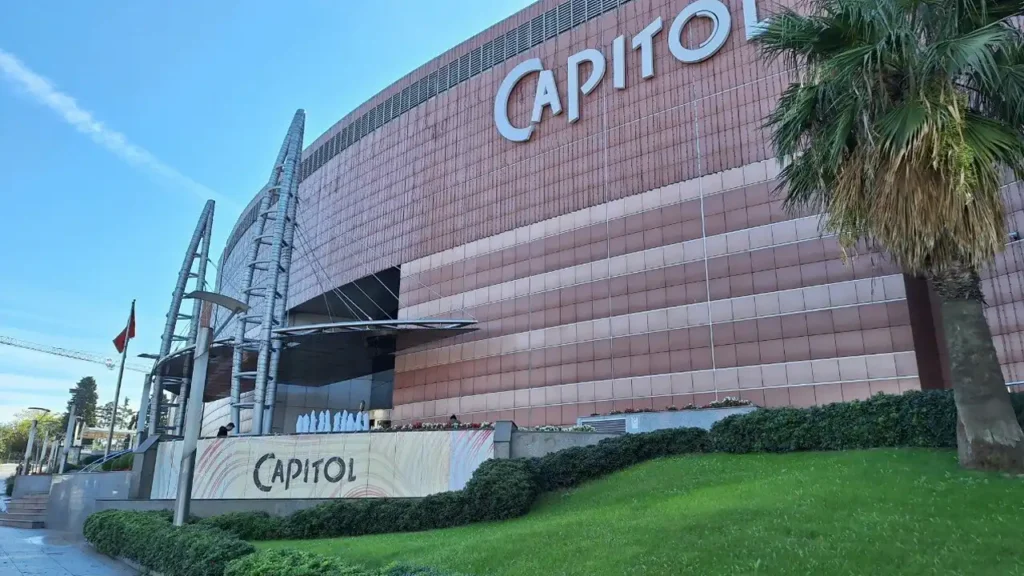 تصویر مرکز خرید کاپیتول استانبول