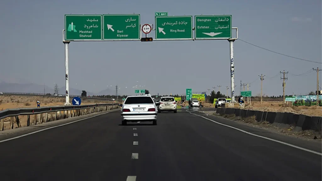 مسیری کویری تهران مشهد از راه سمنان  