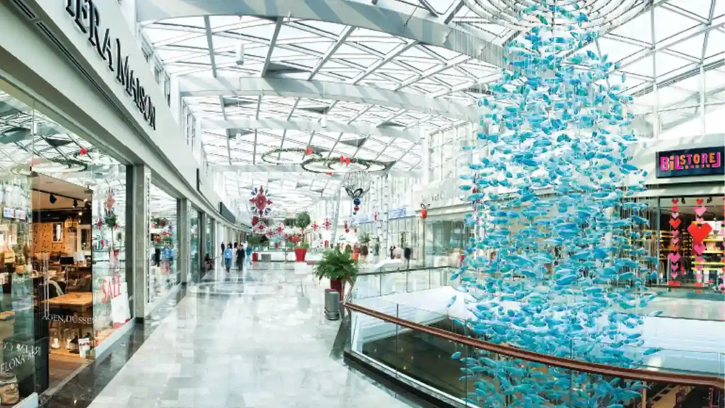 مرکز خرید آکوا فلوریا