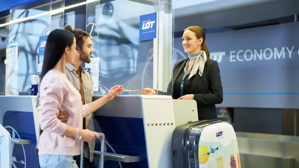 اصطلاحات فرودگاهی چک این (Check-in)