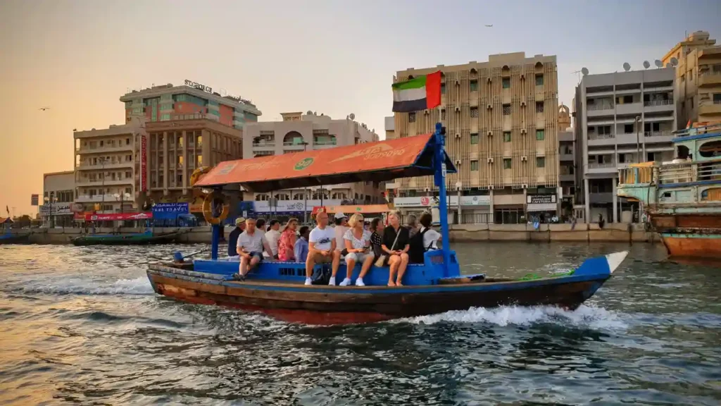 قایق سنتی دبی