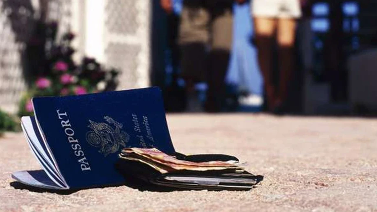 گم شدن پاسپورت در سفر خارجی