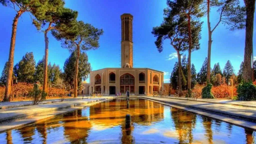 باغ دولت آباد یزد