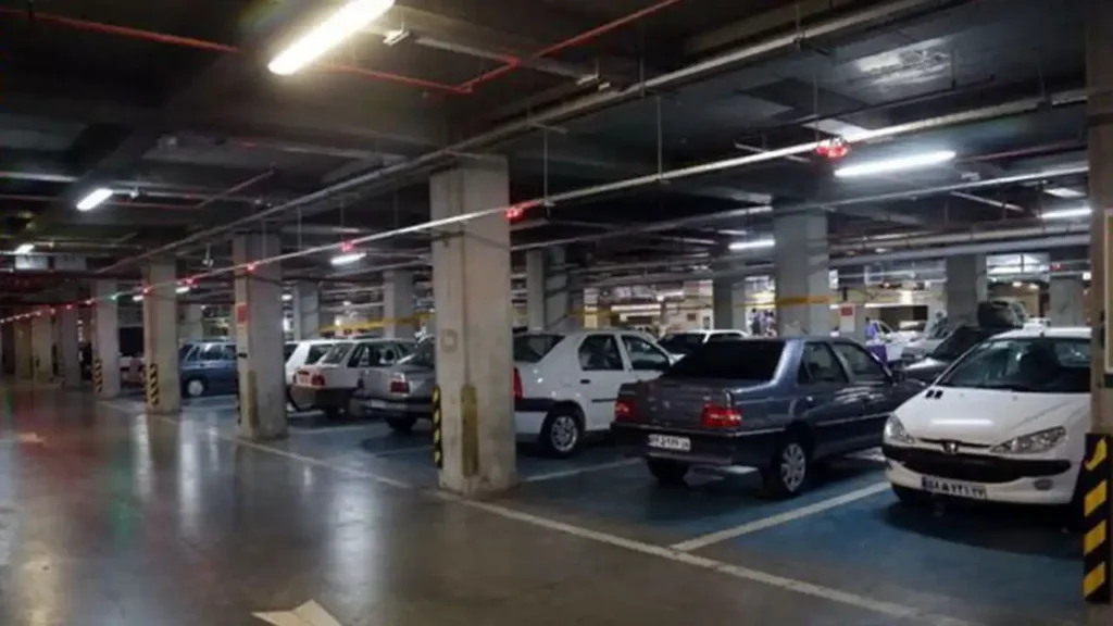 پارکینگ فرودگاه مشهد