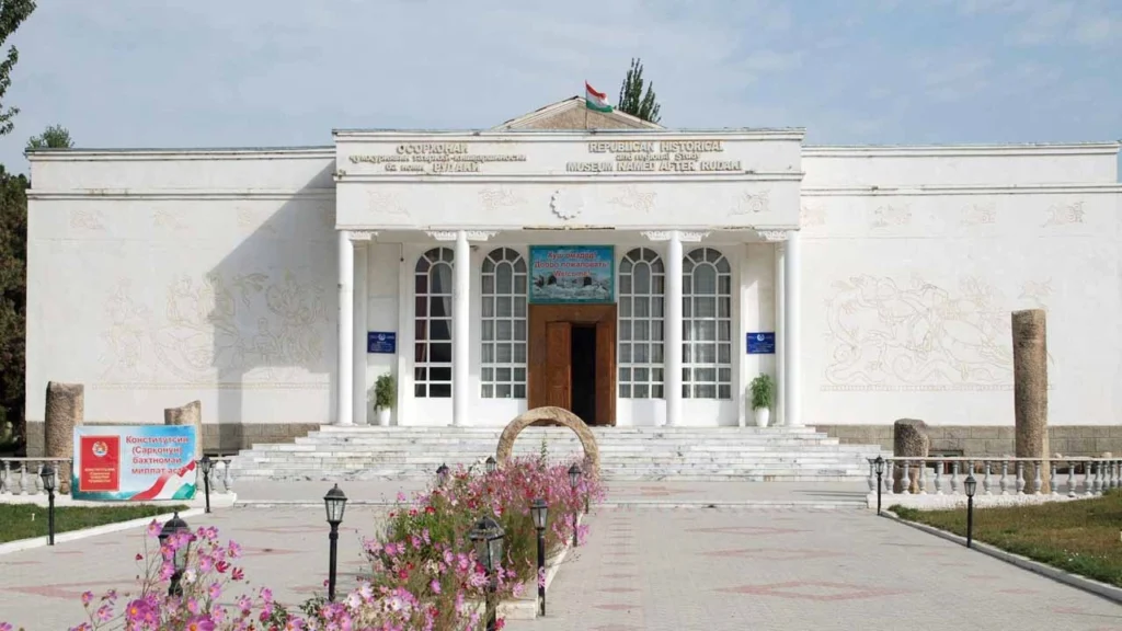 موزه رودکی از جاهای دیدنی تاجیکستان