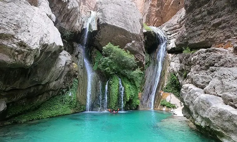 تصویری از آبشارهای روستای قلات شیراز 