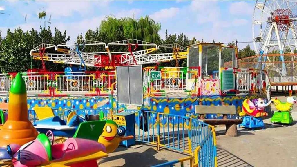 شهربازی چمران کرج