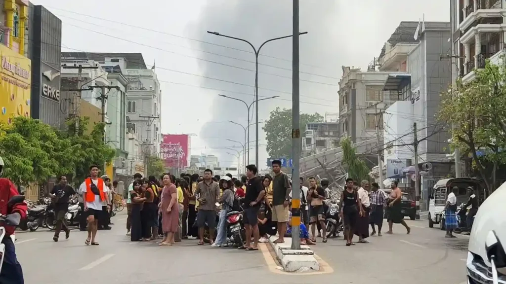 تصویری از مردم میانمار که جزو یکی از غمگین ترین کشورهای جهان هستند