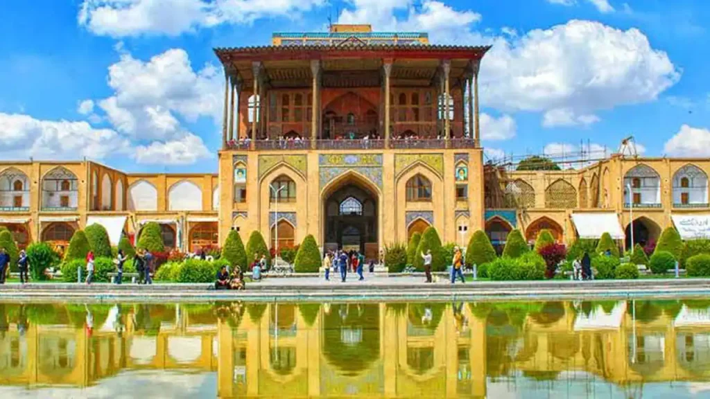 کاخ چهل ستون اصفهان