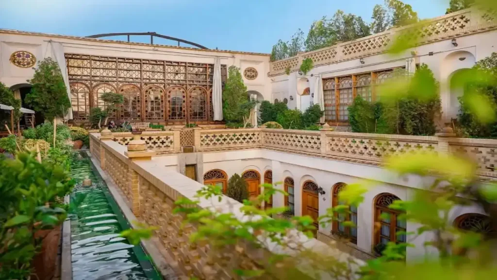 بوتیک هتل قصر منشی