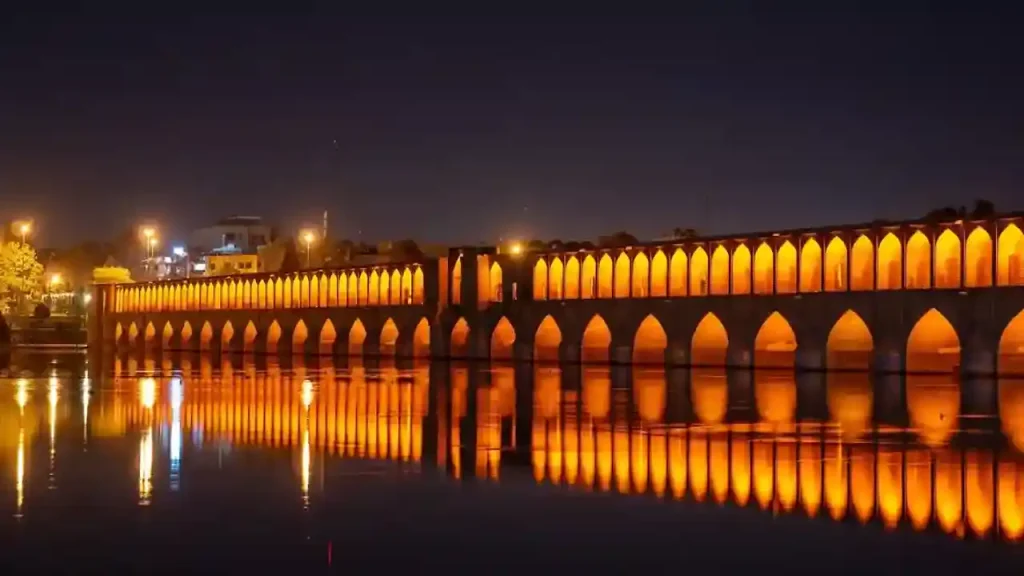 سی و سه پل اصفهان