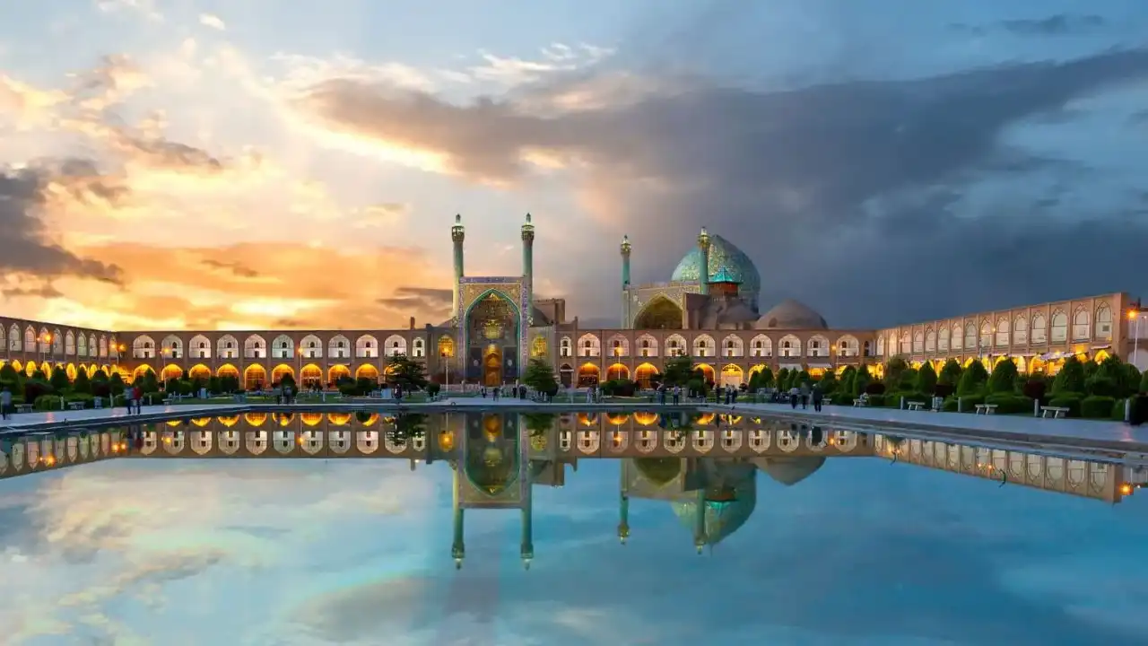 بهترین زمان سفر به اصفهان